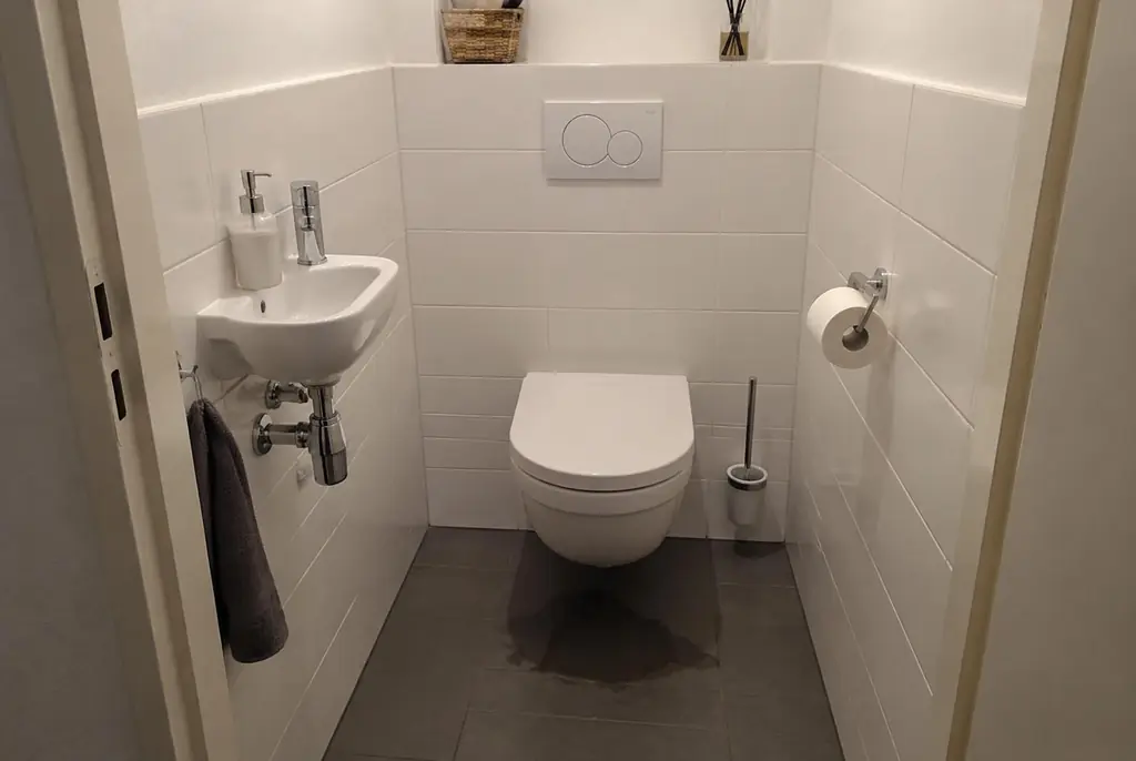 Lekdetectie Harmelen – natte vloer bij een toilet